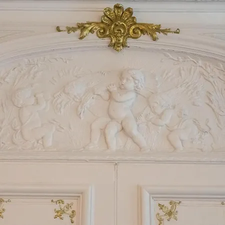 Historic Manoir In Normandy Elegance In A Semi-rural Setting Ideal For Groups And Families بيت للعطل *