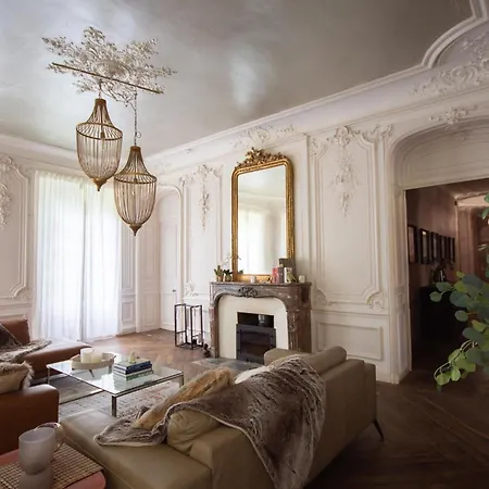 بيت للعطل Historic Manoir In Normandy Elegance In A Semi-rural Setting Ideal For Groups And Families