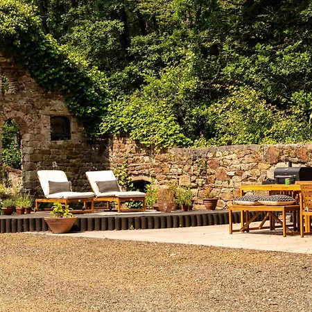 Historic Manoir In Normandy Elegance In A Semi-rural Setting Ideal For Groups And Families Viré