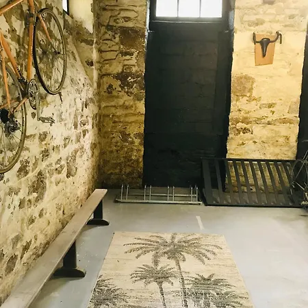 Dom wakacyjny Historic Manoir In Normandy Elegance In A Semi-rural Setting Ideal For Groups And Families Viré