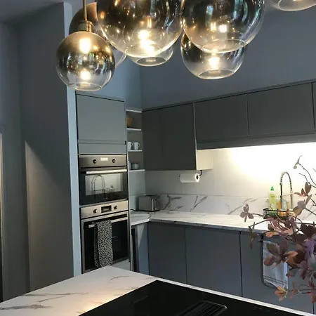 Historic Manoir In Normandy Elegance In A Semi-rural Setting Ideal For Groups And Families Dom wakacyjny *