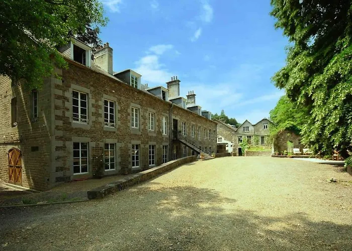 بيت للعطل Historic Manoir In Normandy Elegance In A Semi-rural Setting Ideal For Groups And Families *
