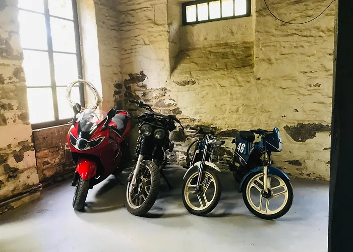 Historic Manoir In Normandy Elegance In A Semi-rural Setting Ideal For Groups And Families Viré