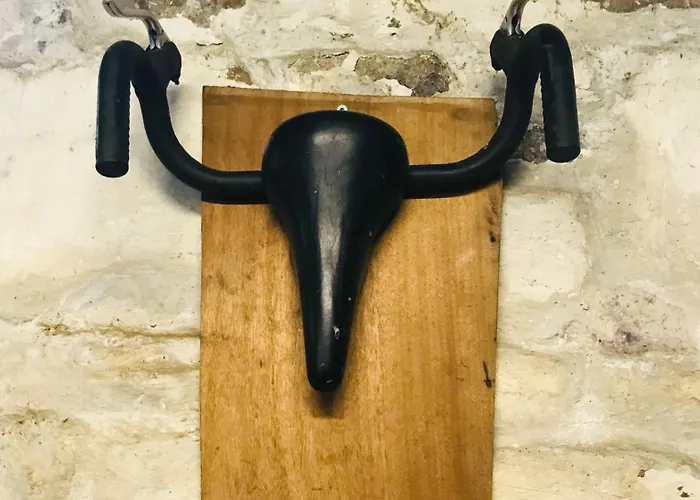 بيت للعطل Historic Manoir In Normandy Elegance In A Semi-rural Setting Ideal For Groups And Families *