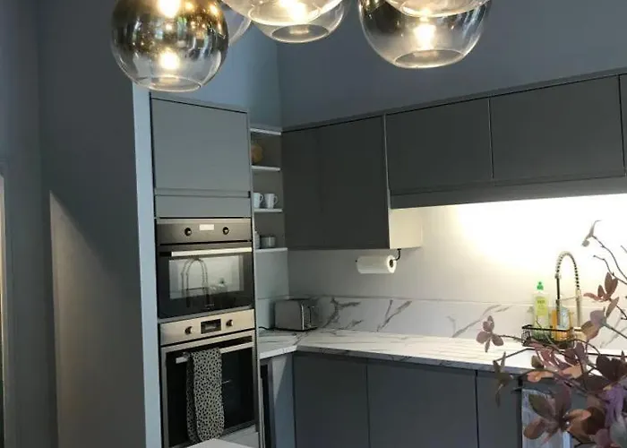 Historic Manoir In Normandy Elegance In A Semi-rural Setting Ideal For Groups And Families Holiday home *