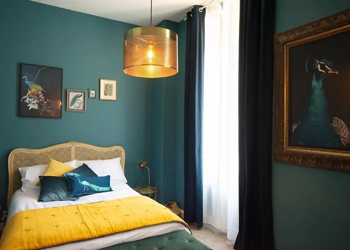 Historic Manoir In Normandy Elegance In A Semi-rural Setting Ideal For Groups And Families * Viré